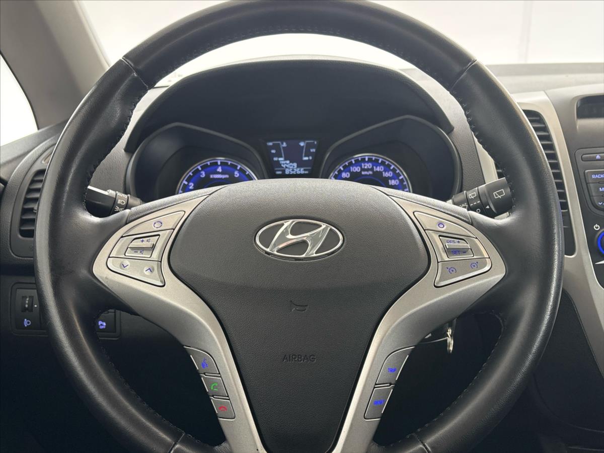 hyundai-ix20-1-4-cvvt-trikolor - 8