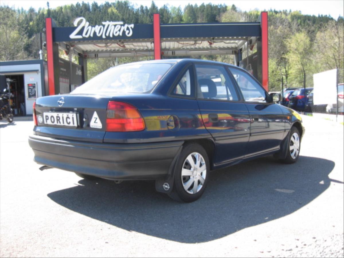 opel-astra-1-4-i - 6