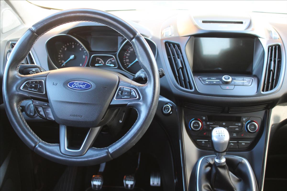 ford-kuga-2-0-tdci-132kw-st-line-4x4 - 9