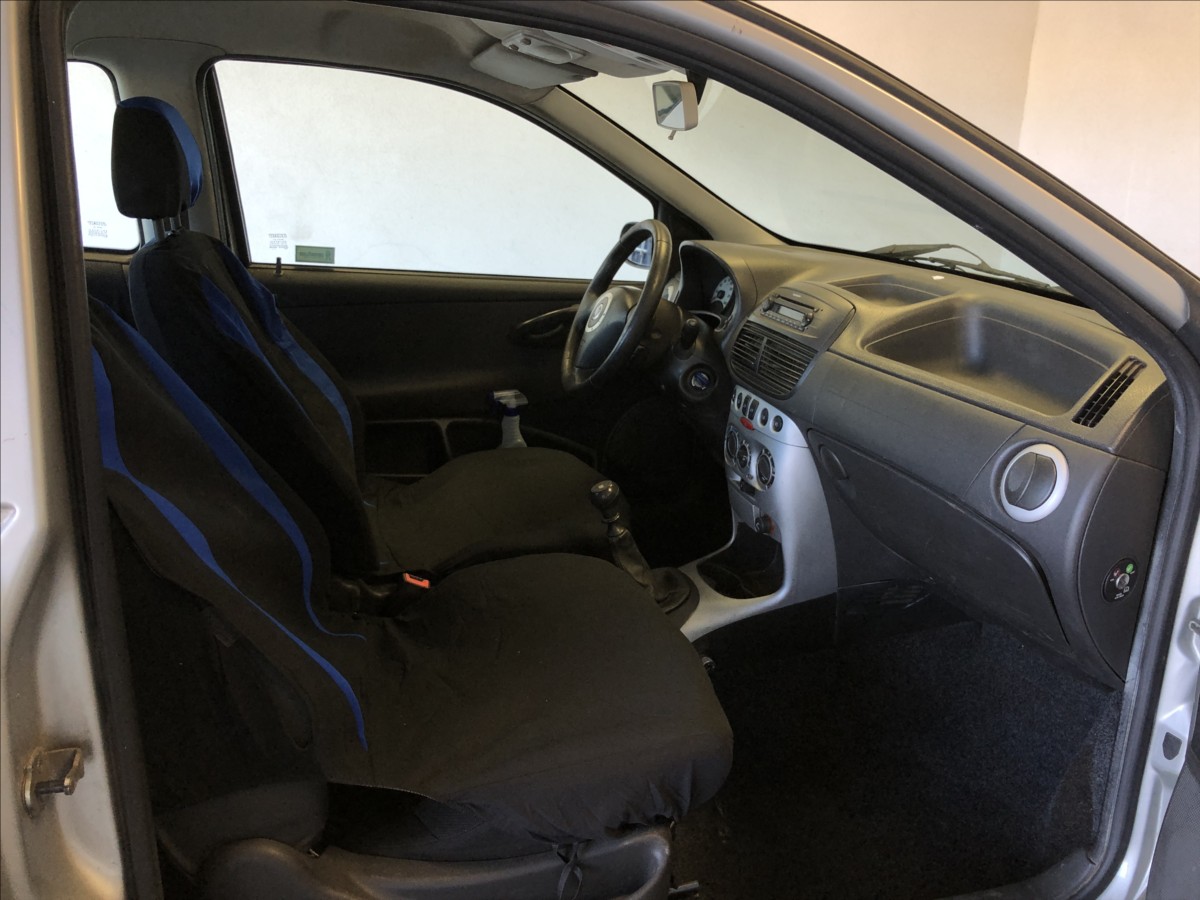 fiat-punto-1-4-16v - 9