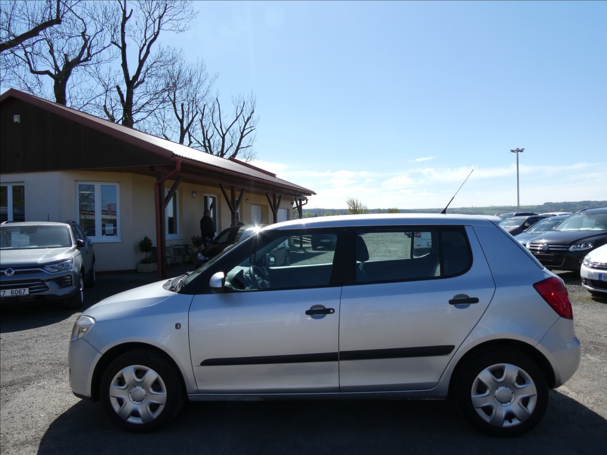 skoda-fabia-1-2-htp-klima-po-servise - 4