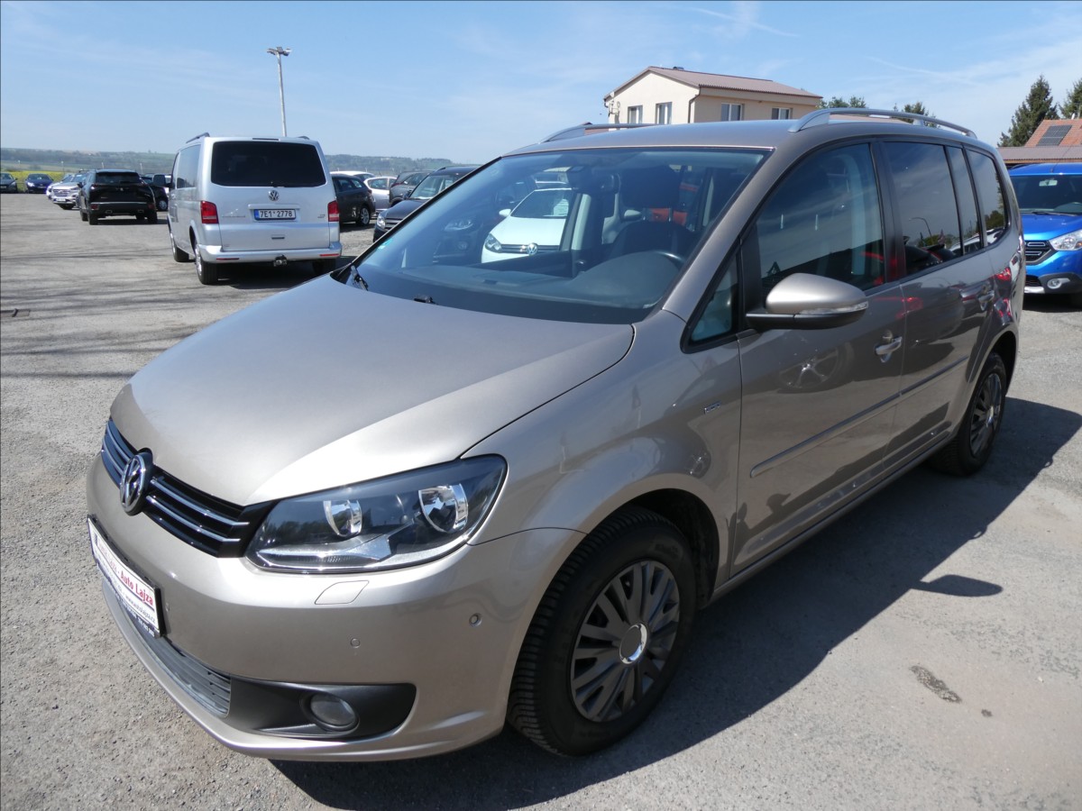 volkswagen-touran-1-6-tdi-life-7-mist-webasto - 2