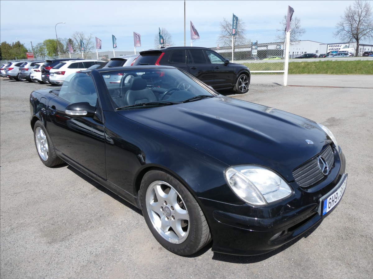 Mercedes-Benz SLK 2,3 i 145kW klima, kůže