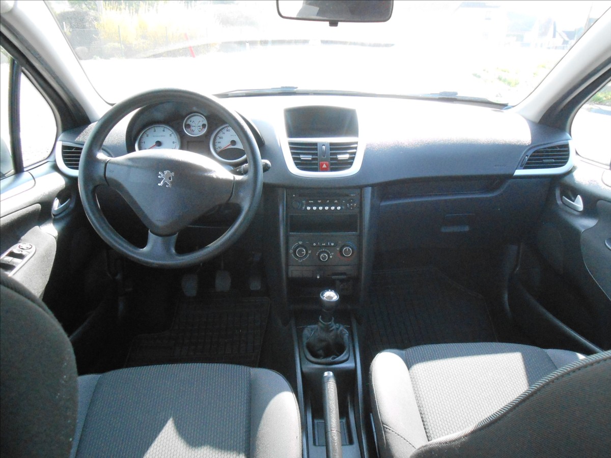 peugeot-207-1-4-54-kw-klima-serviska - 5