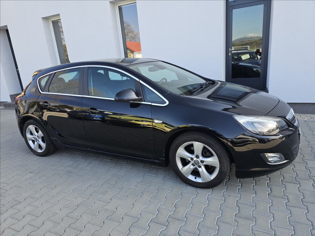 opel-astra-1-6-132kw-sports-tourer-klima - 5
