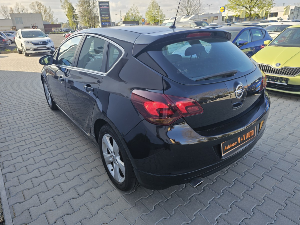 opel-astra-1-6-132kw-sports-tourer-klima - 8
