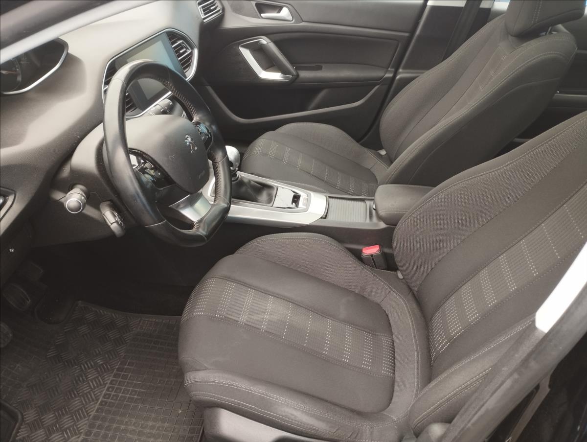 peugeot-308-2-0-hdi-110kw - 6