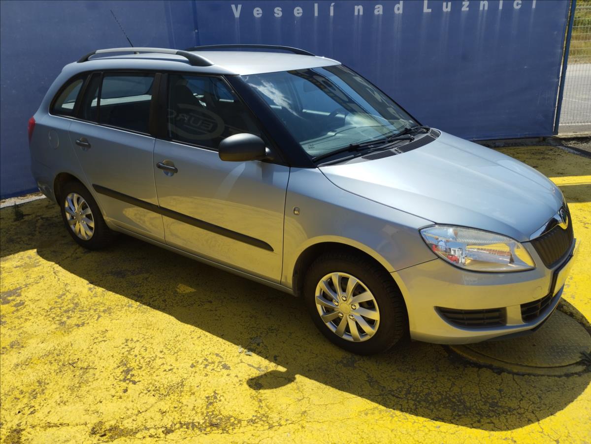 skoda-fabia-1-2-tsi-63kw-combi - 2