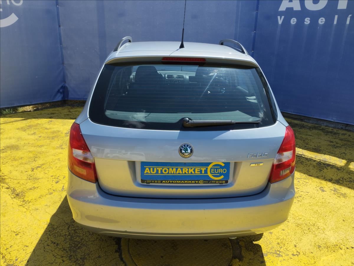 skoda-fabia-1-2-tsi-63kw-combi - 4