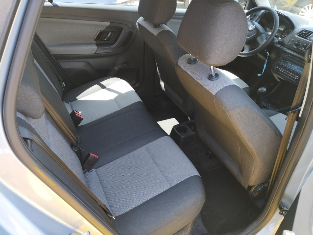 skoda-fabia-1-2-tsi-63kw-combi - 8