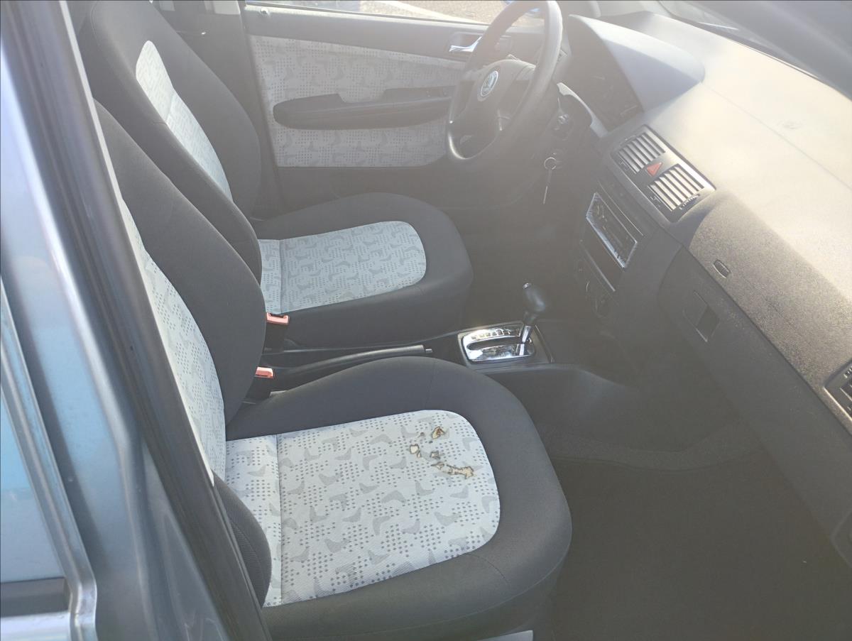 skoda-fabia-1-4-16v-55kw-automat - 7