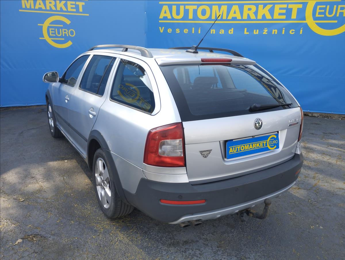 skoda-octavia-2-0-tdi-103kw-scout - 5