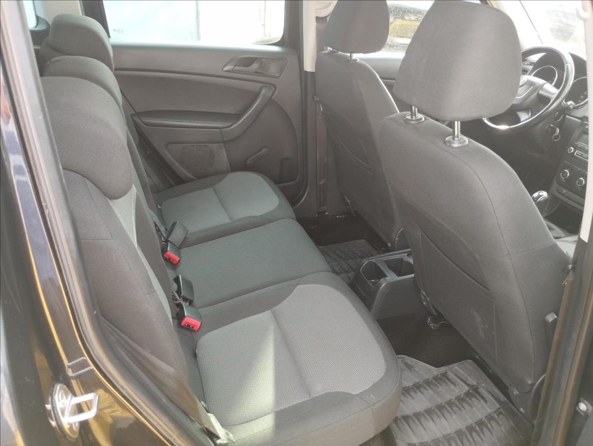 skoda-yeti-2-0-tdi-81-kw-active-4x4 - 8