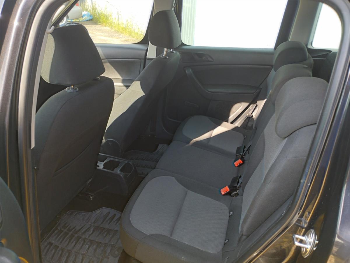 skoda-yeti-2-0-tdi-81-kw-active-4x4 - 9