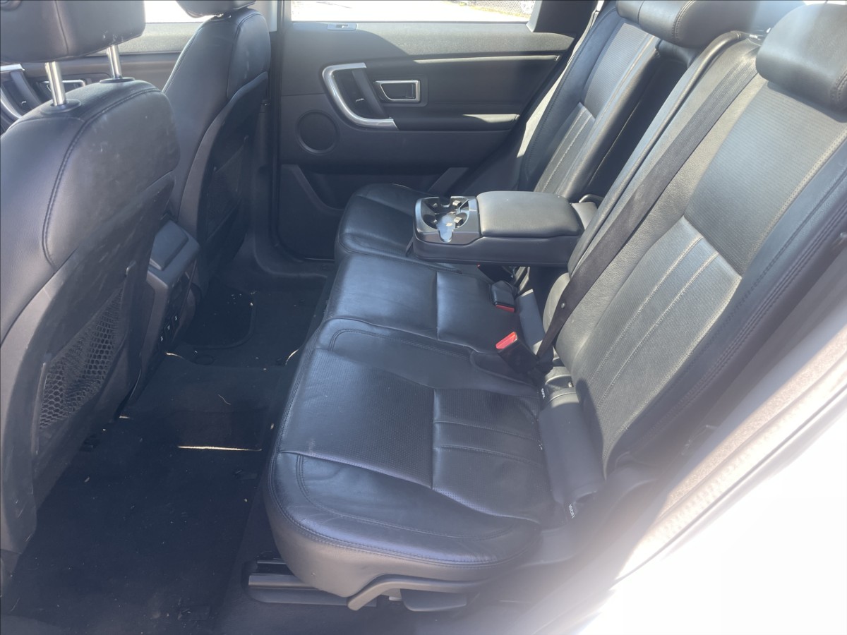 land-rover-discovery-2-0-td4-132kw-awd-pano-7mist-tazne-dph - 7