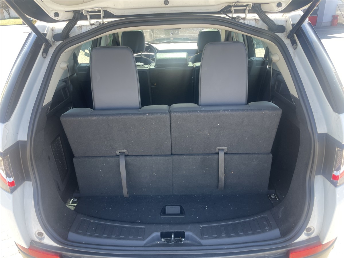 land-rover-discovery-2-0-td4-132kw-awd-pano-7mist-tazne-dph - 8