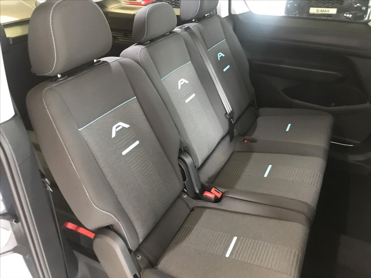 ford-tourneo-connect-2-0-ecoblue-grand-active - 7