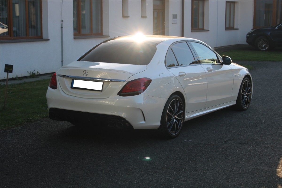 mercedes-benz-tridy-c-3-0-c43-amg-performance - 3