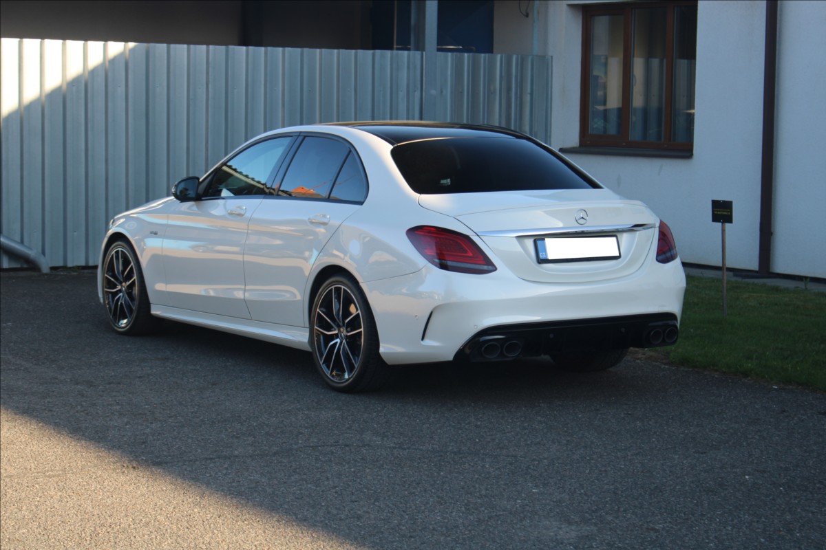 mercedes-benz-tridy-c-3-0-c43-amg-performance - 4