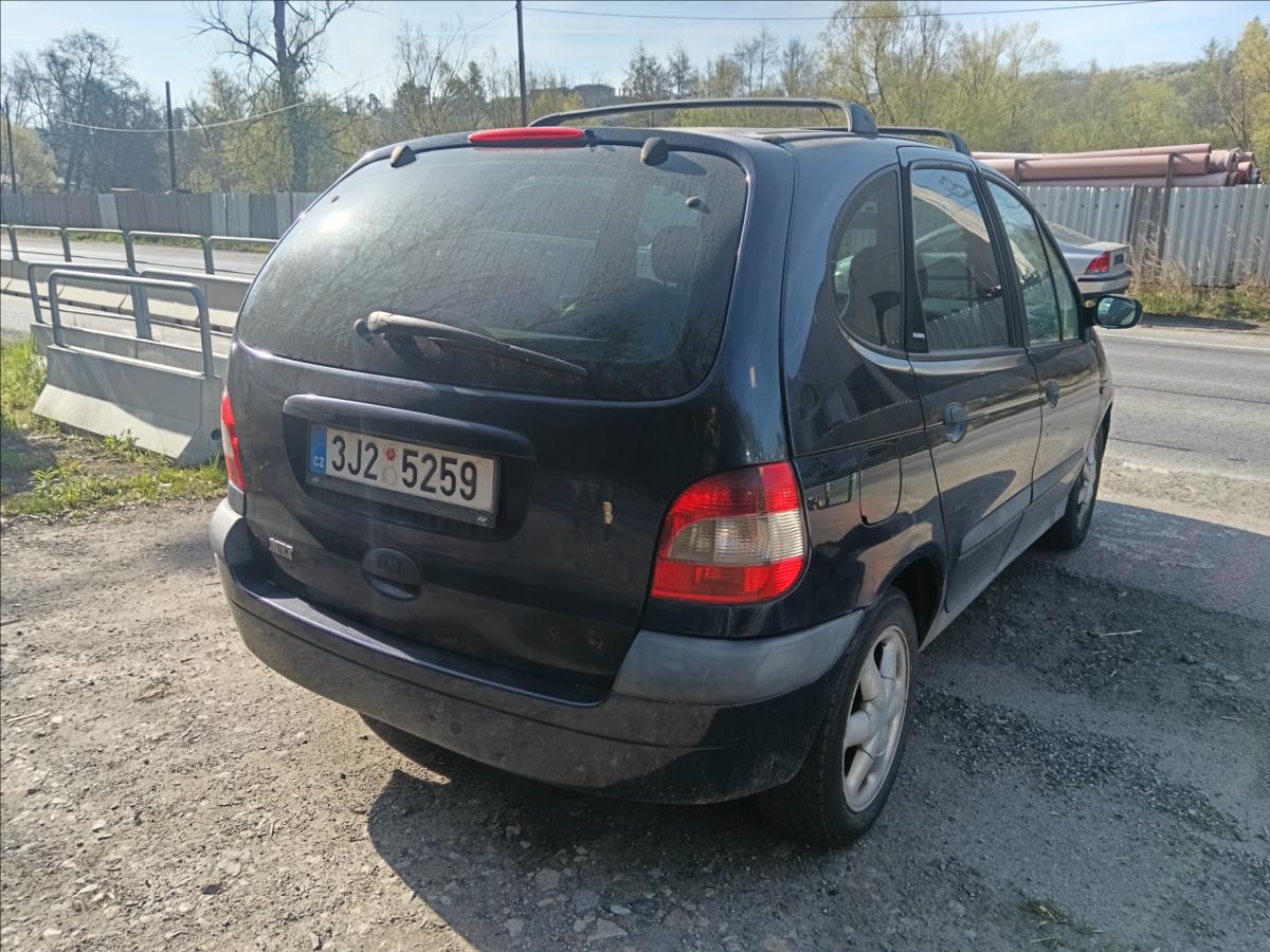 renault-scenic-1-6-i-megane-scenic - 9