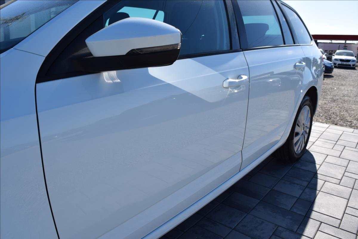 skoda-octavia-2-0-tdi-110kw-vyhrev-navi-stk - 7