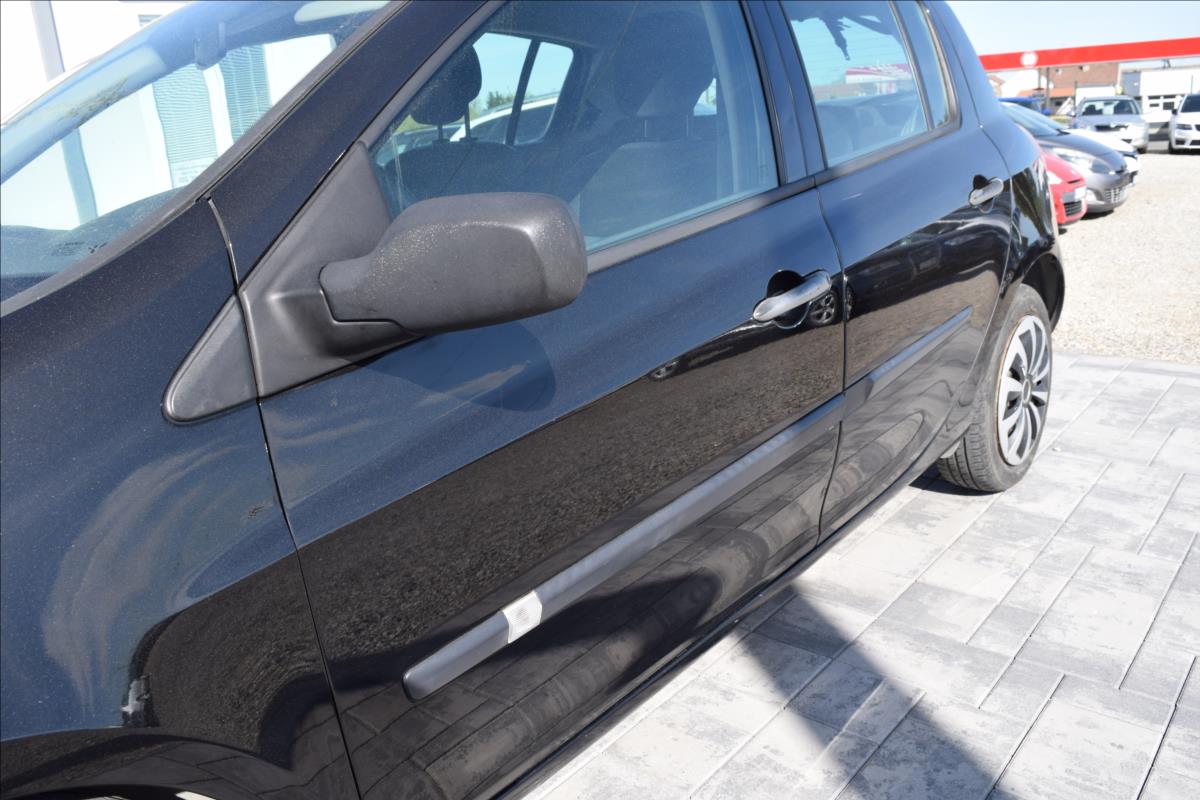 renault-clio-1-2-i-55kw-po-rozvodech-stk - 7