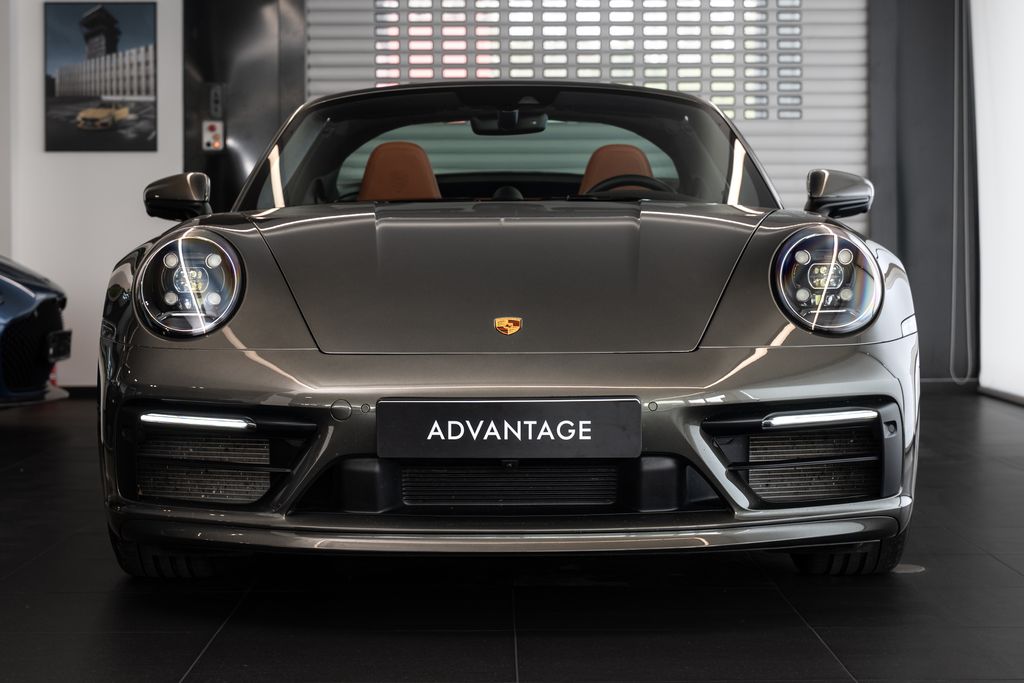 porsche-911-992-targa-4-heritage-design - 1