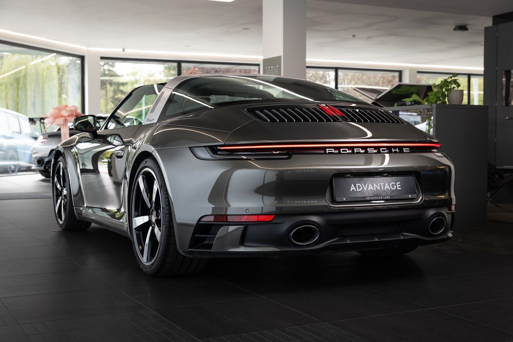 porsche-911-992-targa-4-heritage-design - 3