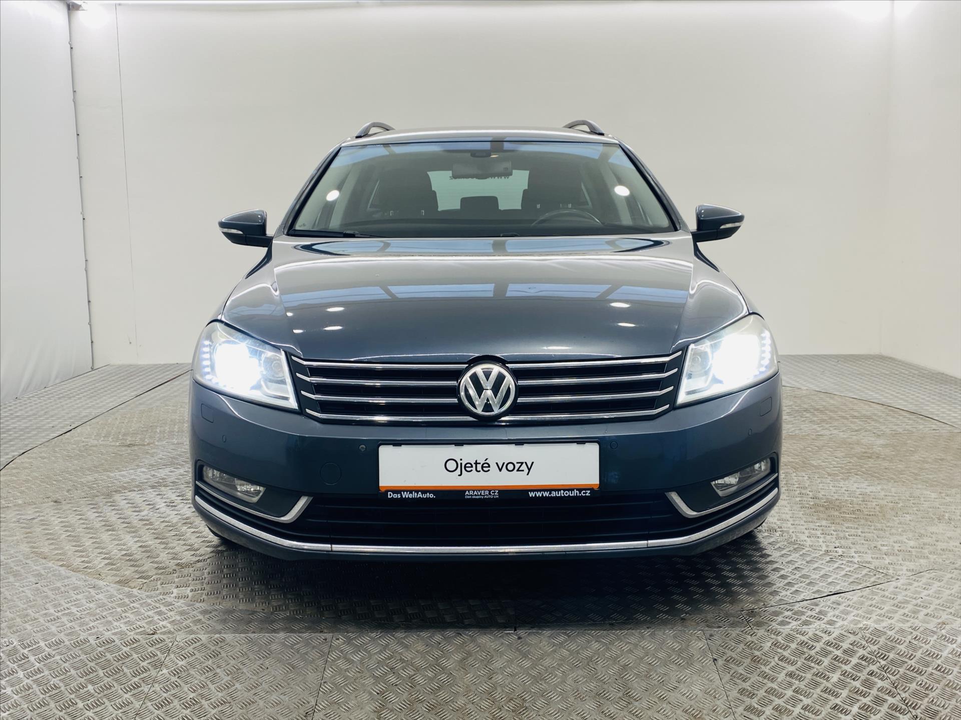 volkswagen-passat-2-0-tdi-dsg-125-kw-4motion - 3