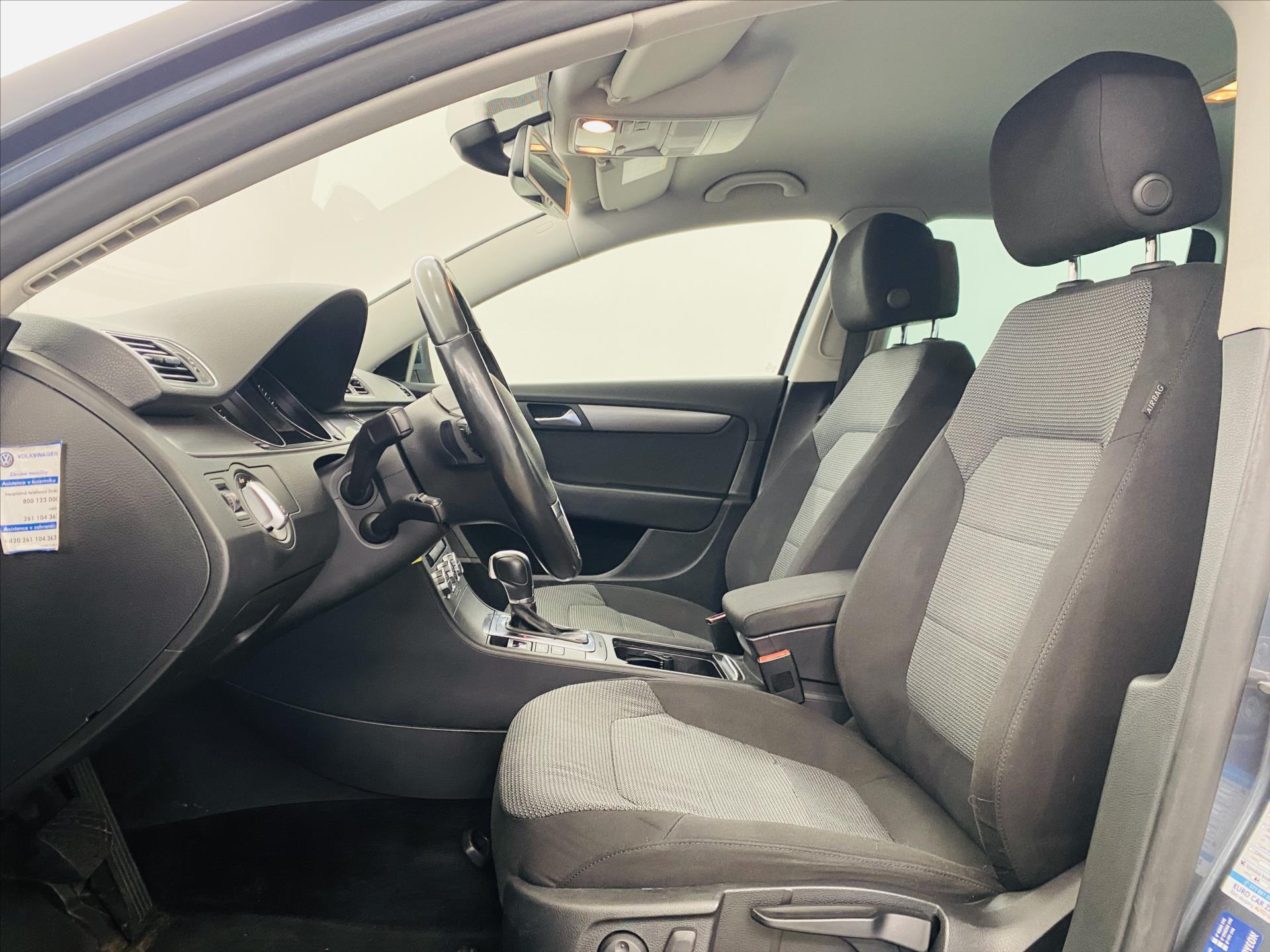 volkswagen-passat-2-0-tdi-dsg-125-kw-4motion - 4