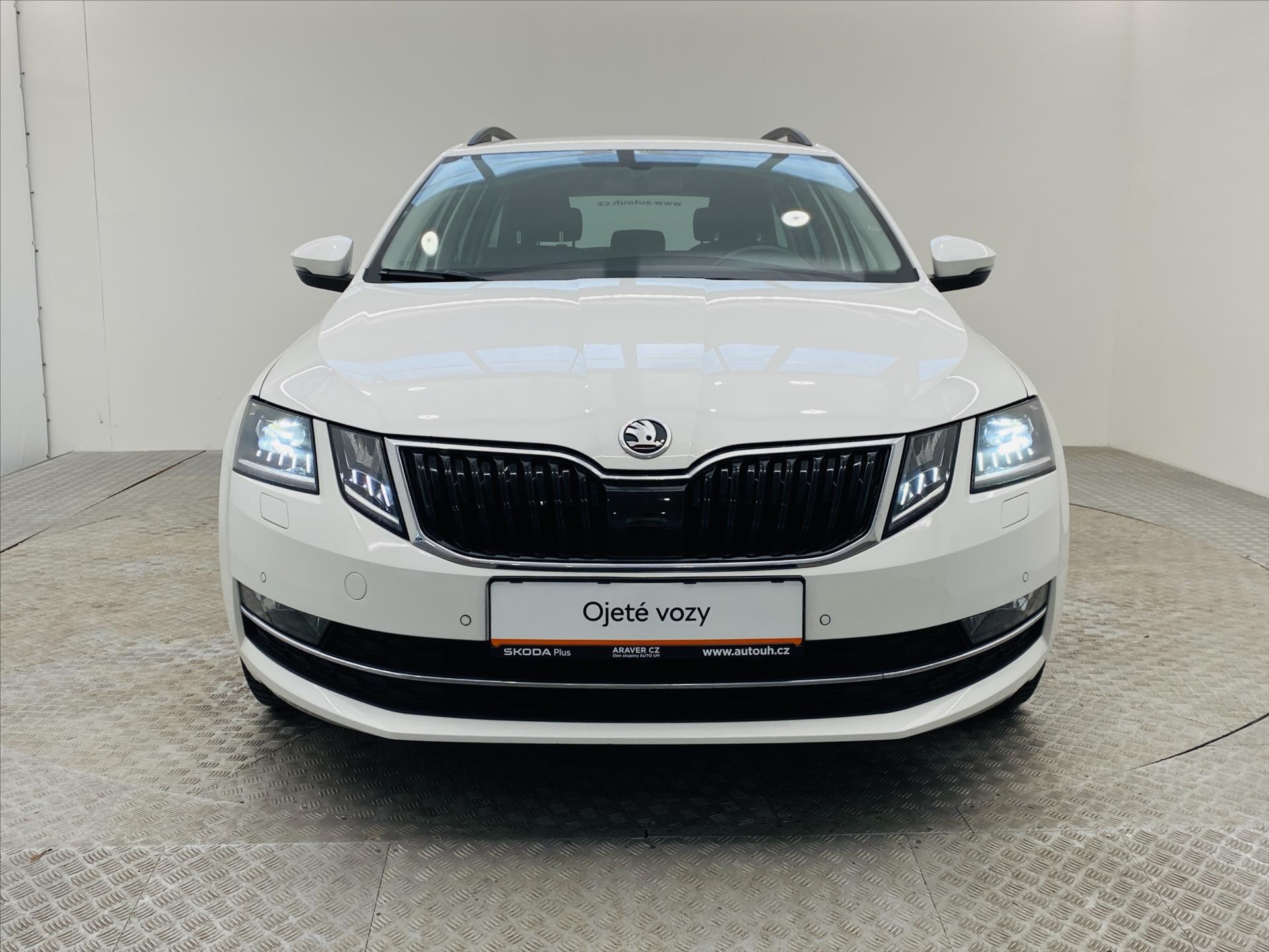 skoda-octavia-1-5-g-tec-96kw-dsg-style - 3
