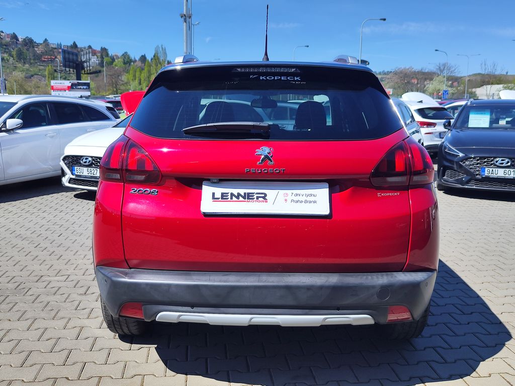 peugeot-2008-1-2-puretech-81kw-allure-eat6 - 5