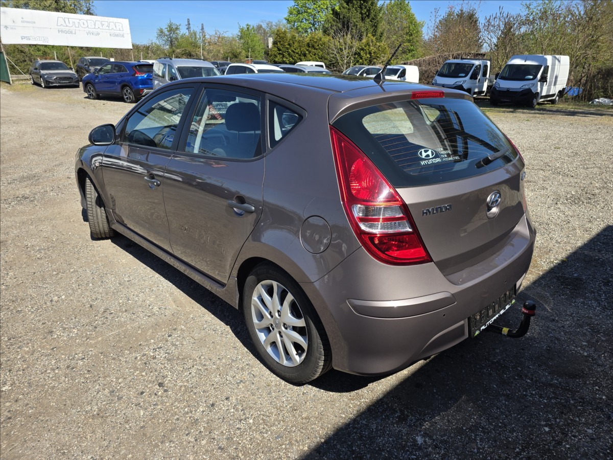 hyundai-i30-1-4-cvvt-tazne-digi-klima - 5
