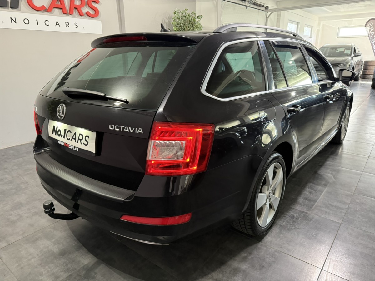 skoda-octavia-2-0-tdi-dsg-110kw-style-pano - 4