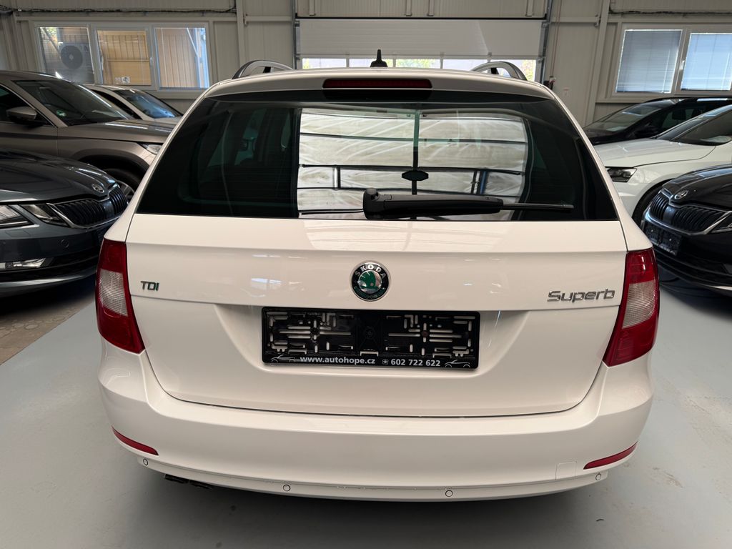 skoda-superb-combi-2-0-tdi-ambition - 4