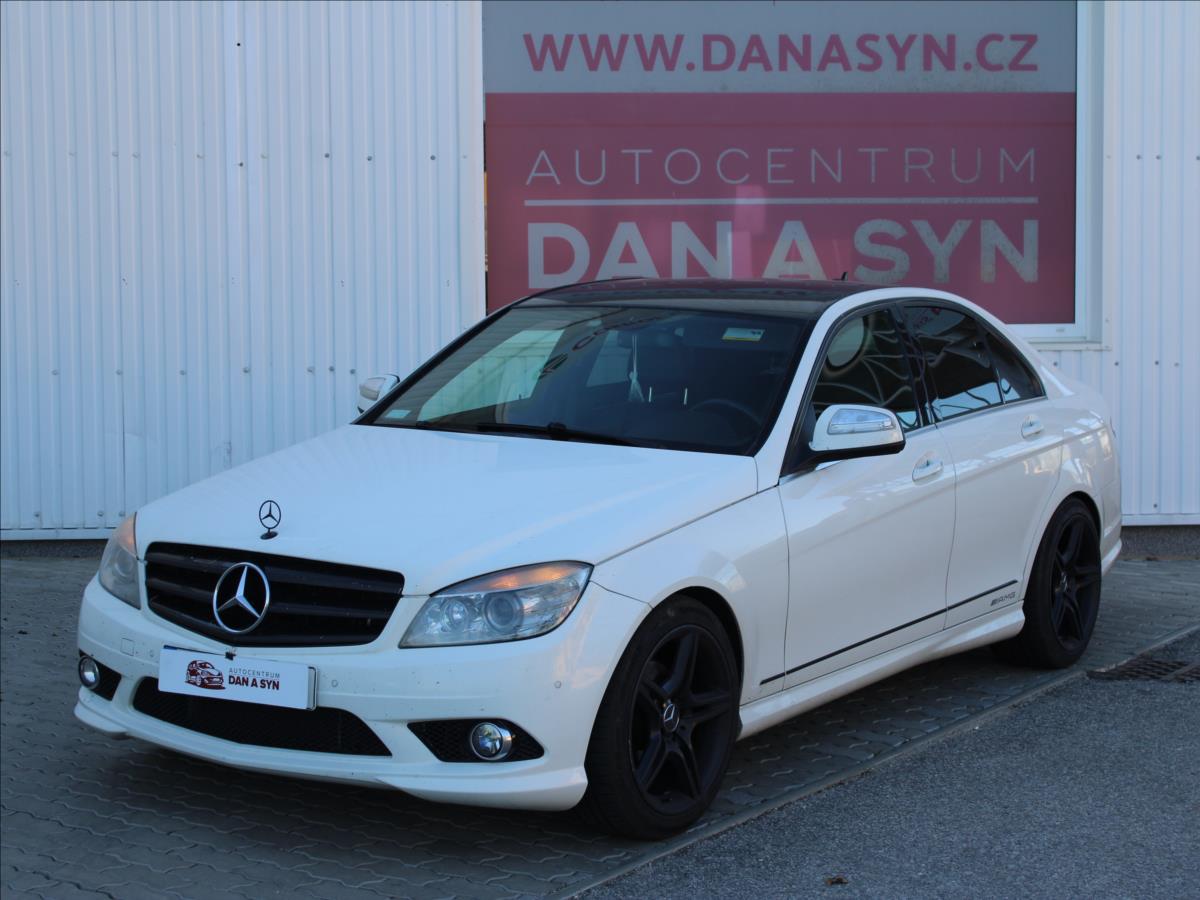 Mercedes-Benz Třídy C 3,0 C300 AMG 4MATIC 170KW TOP