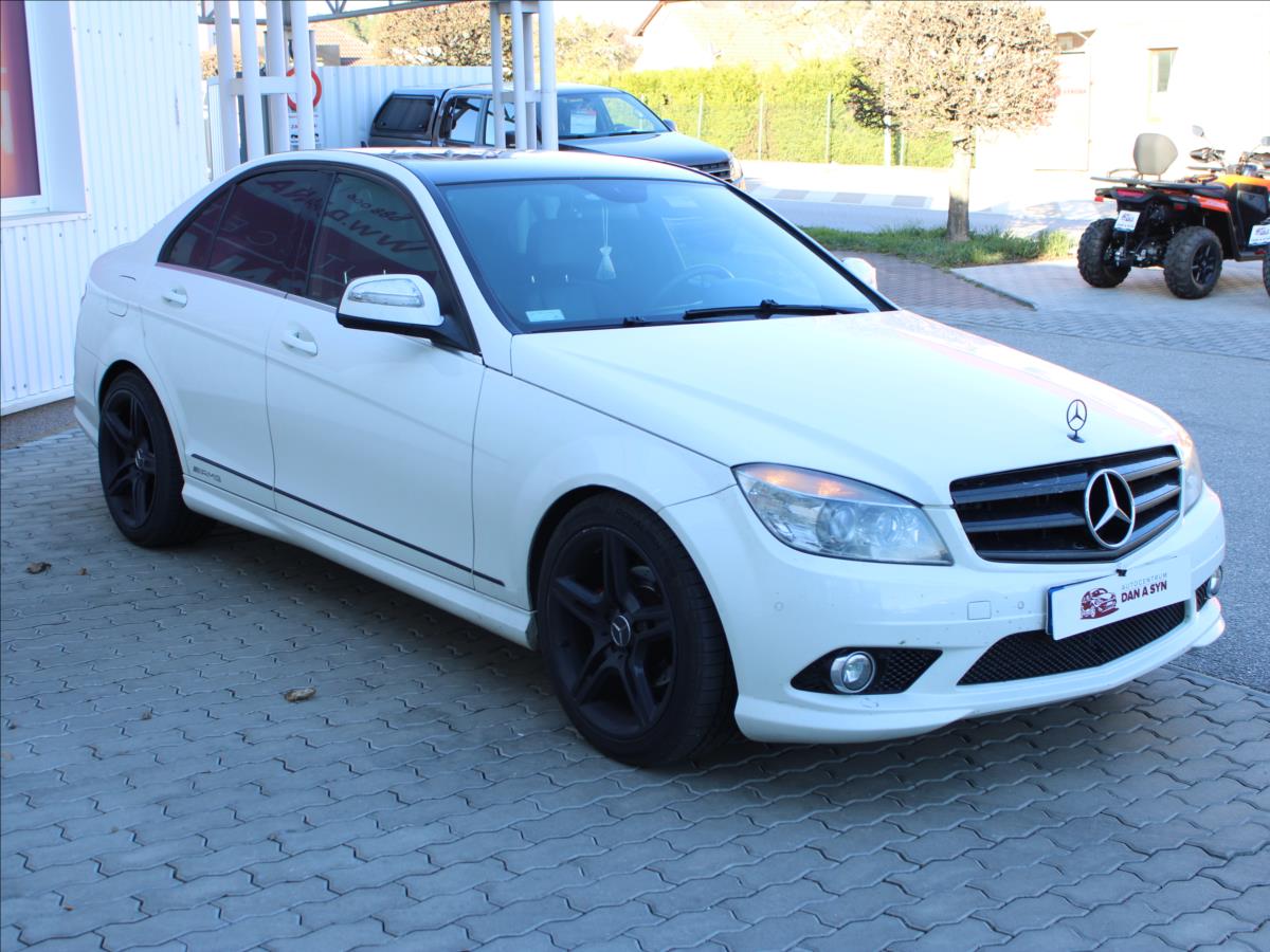 mercedes-benz-tridy-c-3-0-c300-amg-4matic-170kw-top - 1