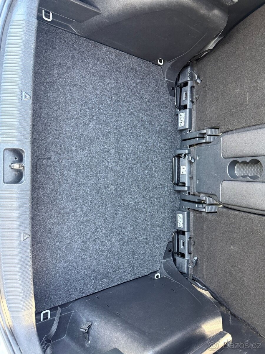 skoda-yeti-2-0-4x4-sleva - 8