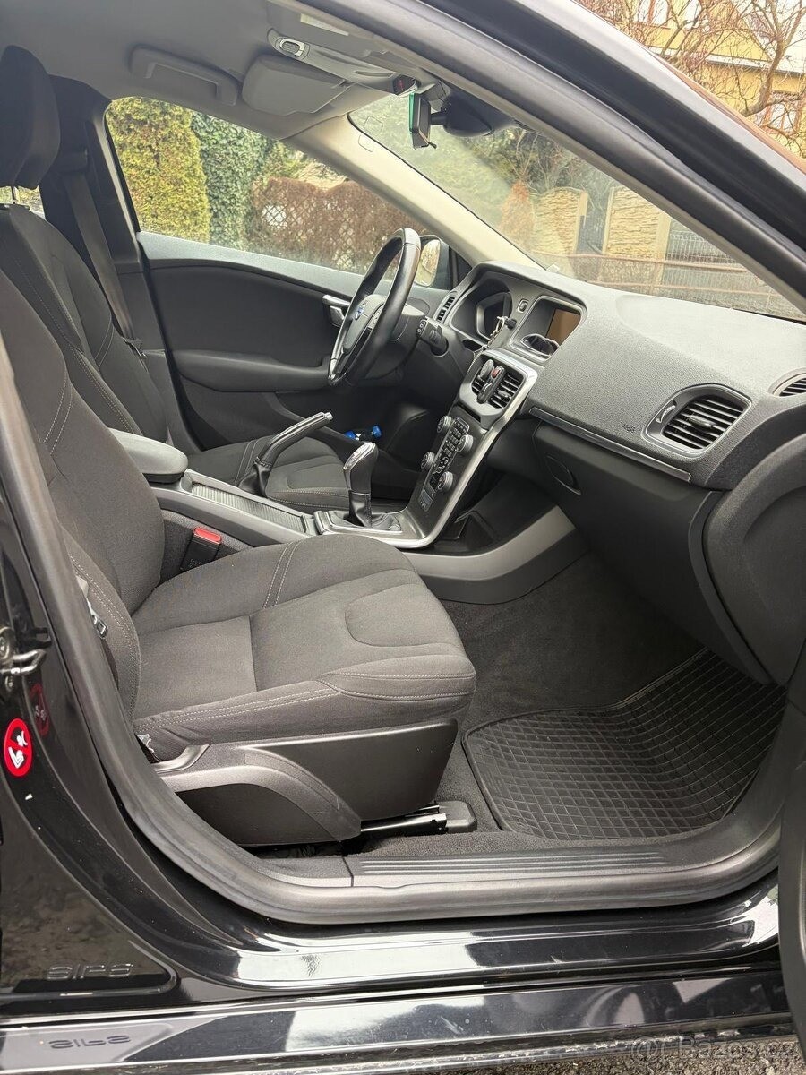 volvo-v40-1-6-prodam - 5