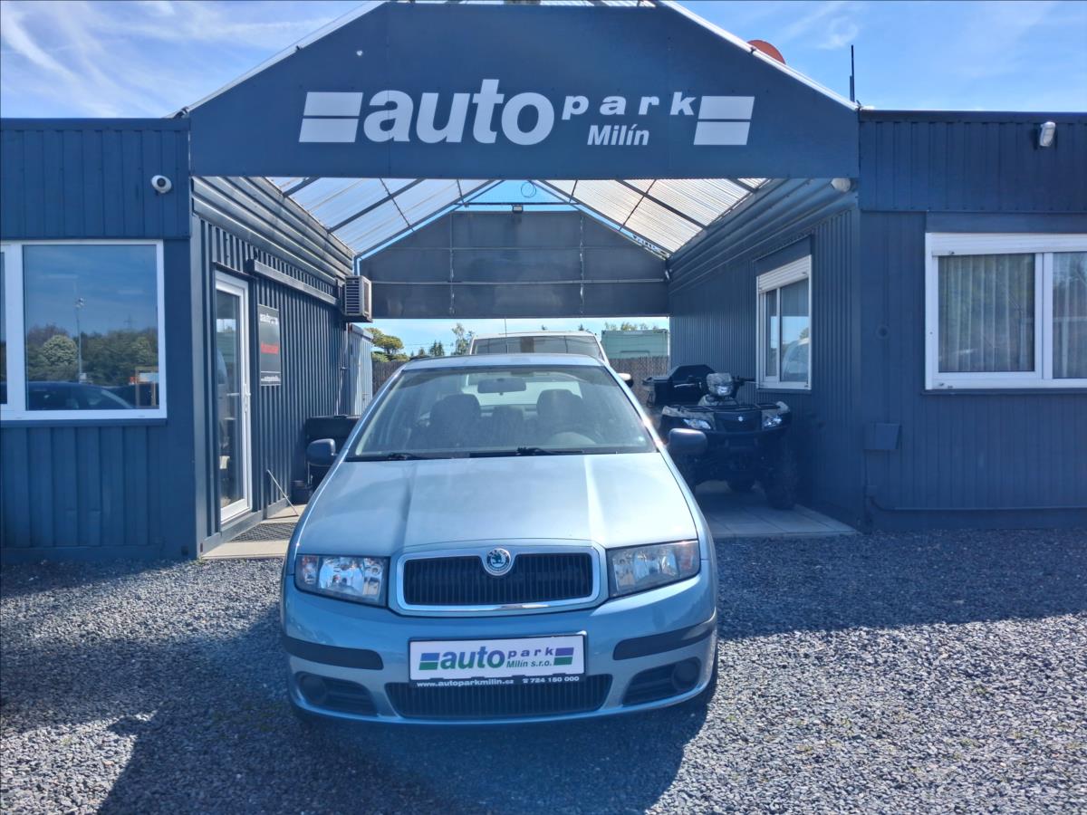 skoda-fabia-1-2-park-senzory-construct - 1