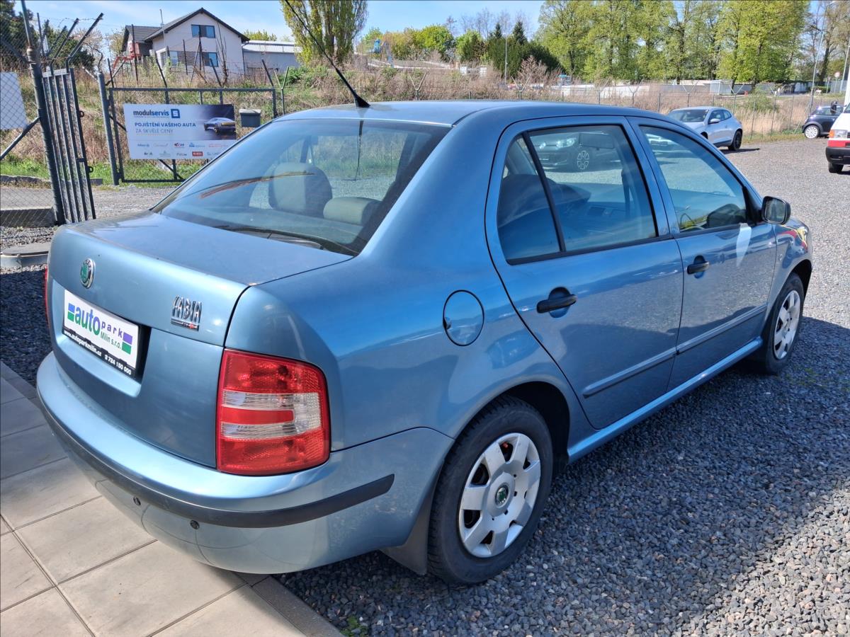 skoda-fabia-1-2-park-senzory-construct - 6