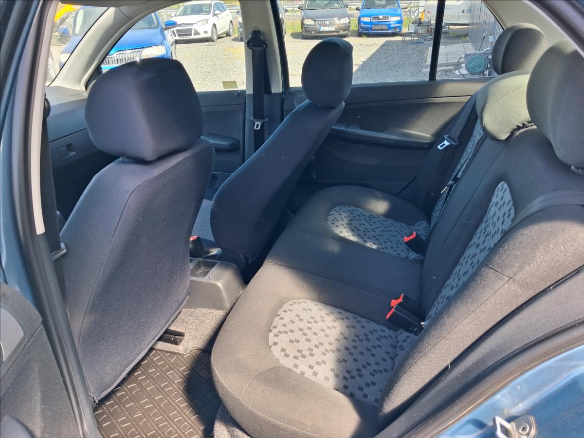 skoda-fabia-1-2-park-senzory-construct - 8