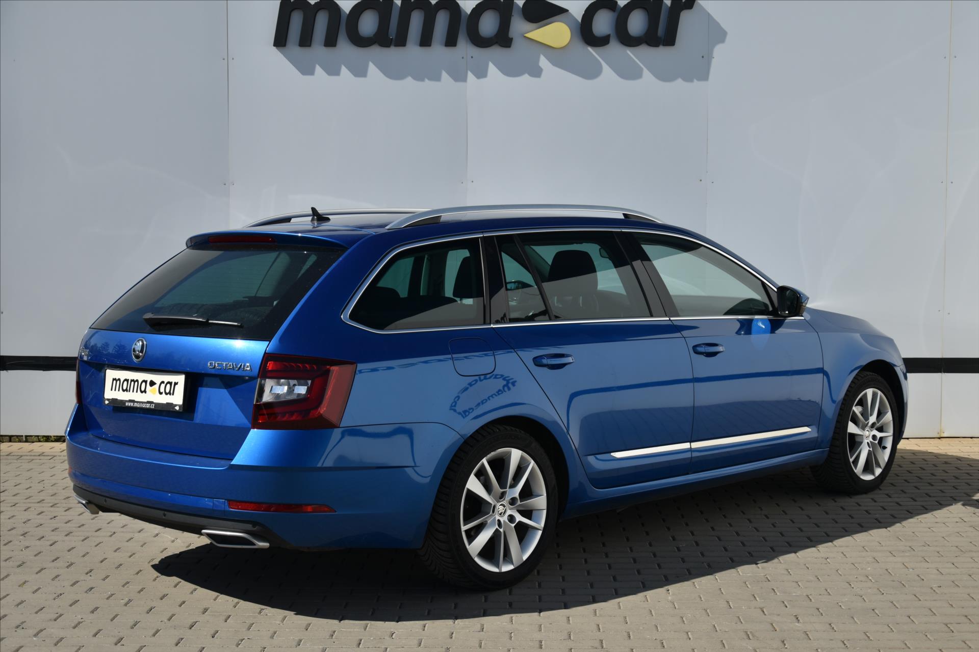 skoda-octavia-2-0tdi-110kw-style-serv-kniha - 1