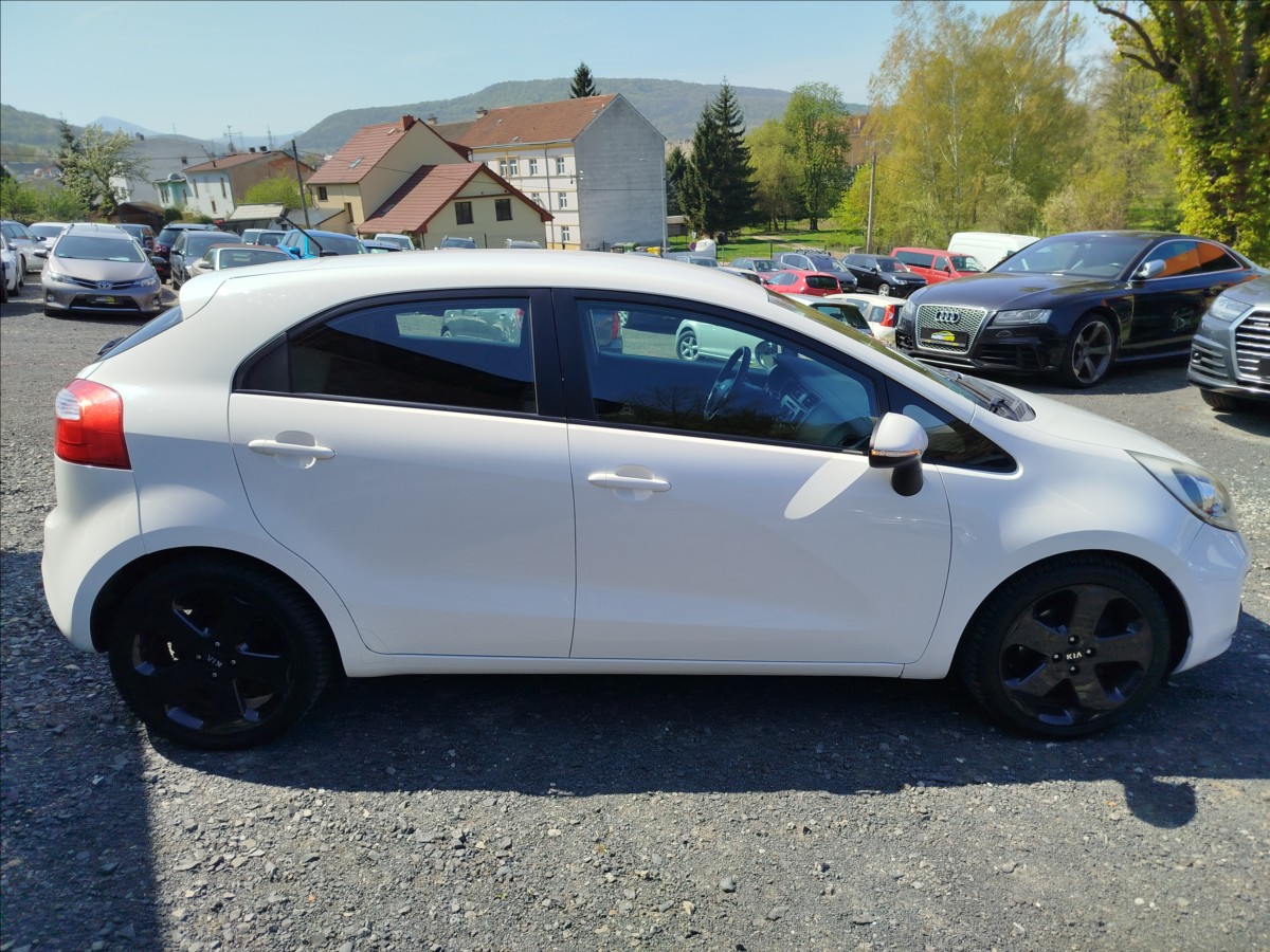 kia-rio-1-4-crdi-66kw-1-majitel - 6