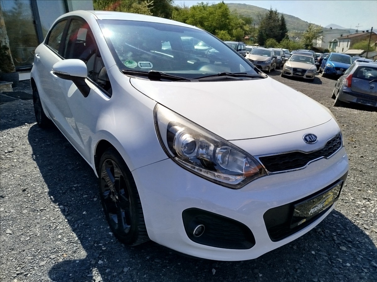 kia-rio-1-4-crdi-66kw-1-majitel - 8
