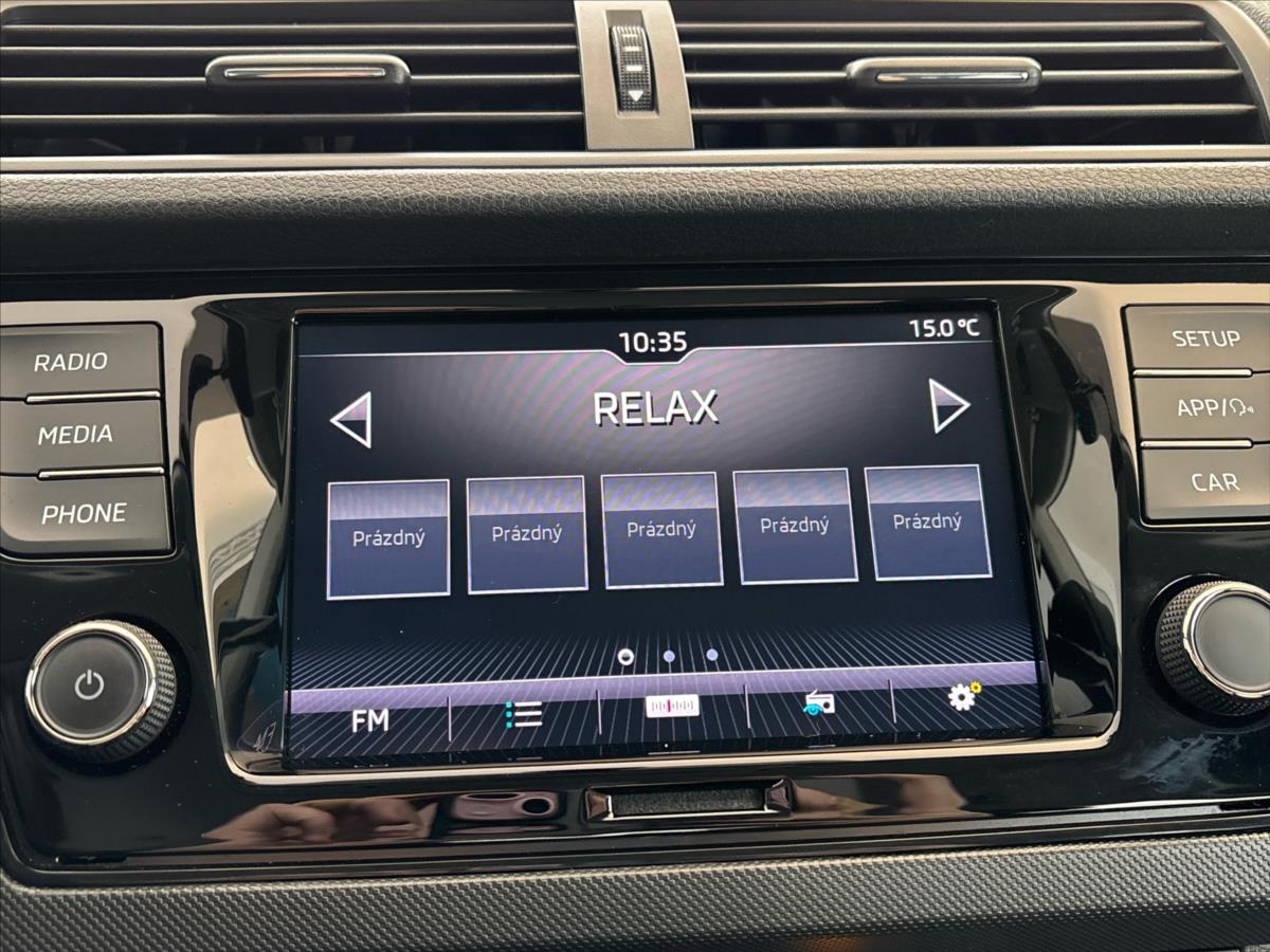 skoda-fabia-1-0-tsi-ambition-top - 5