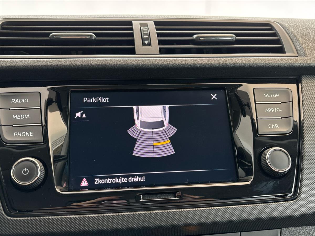 skoda-fabia-1-0-tsi-ambition-top - 6