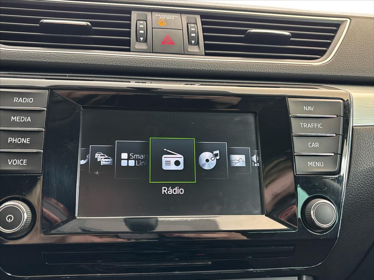 skoda-superb-1-6-tdi-ambition-comfort - 6