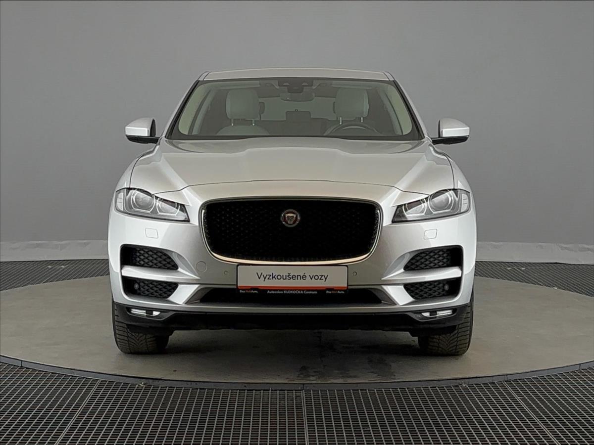 jaguar-f-pace-2-0-20d-8at-rwd - 3