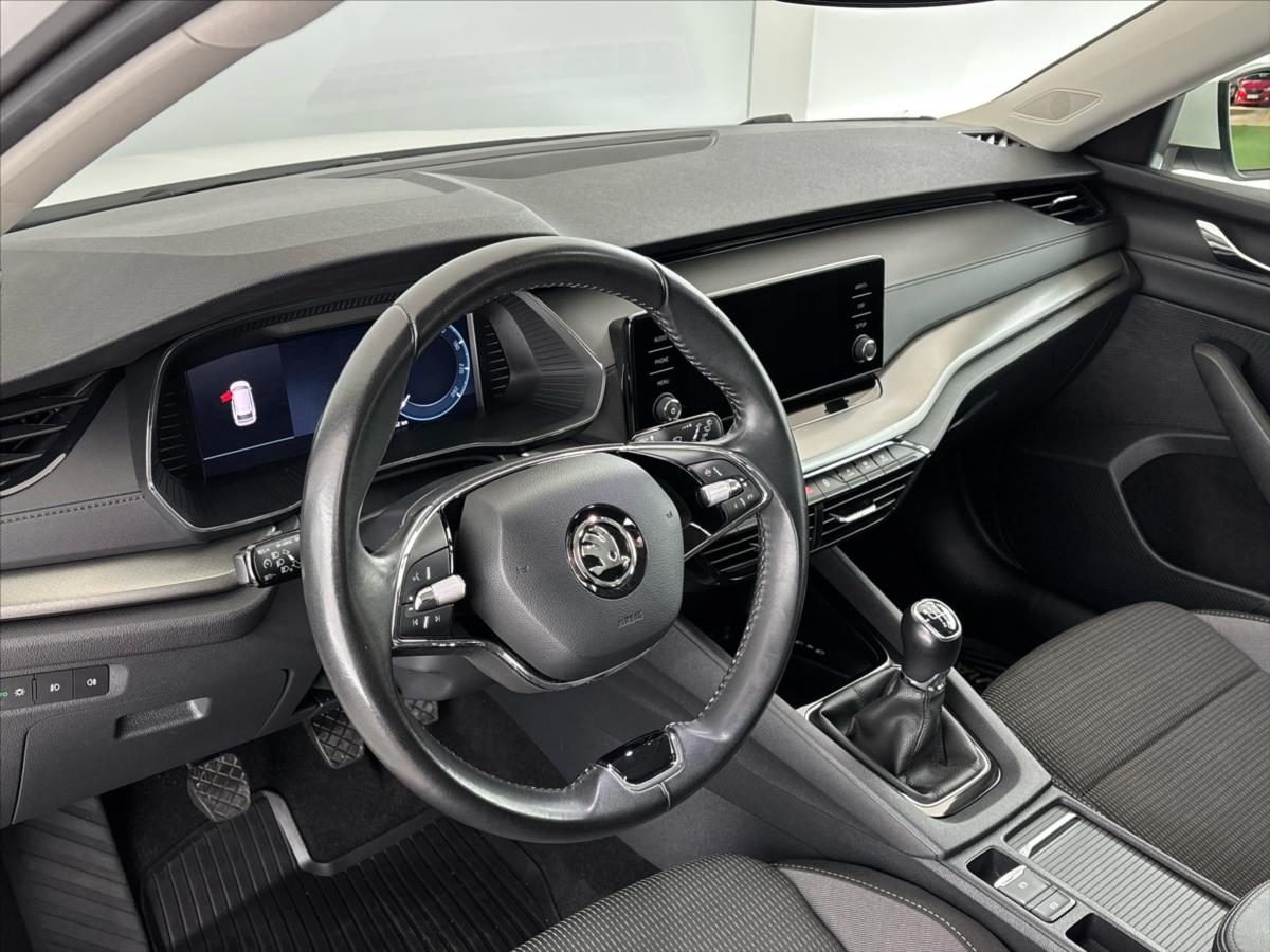 skoda-octavia-2-0-tdi-ambition-plus - 4